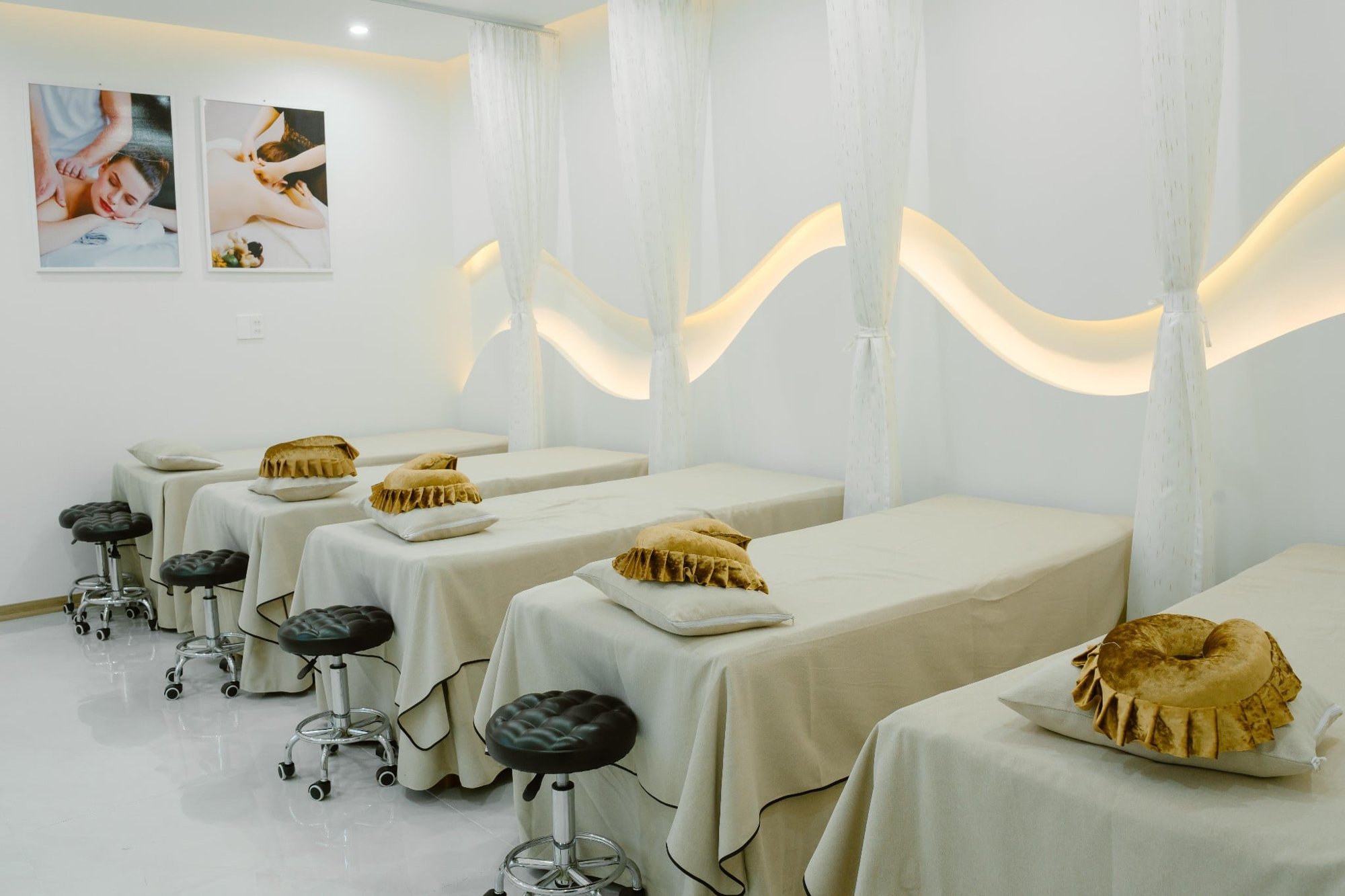 Anh Spa Massage ダナンのフォーハンドマッサージ